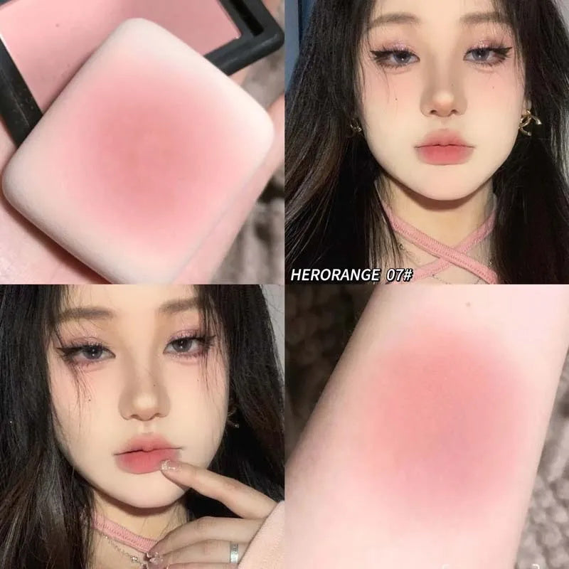 Silky Touch Monochrome Powder Blusher Natural Nude Peach Delicate